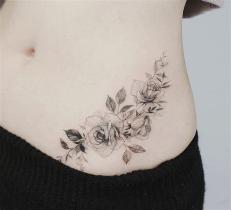 tatuajes en la cadera mujer|tatuajes de cintura.